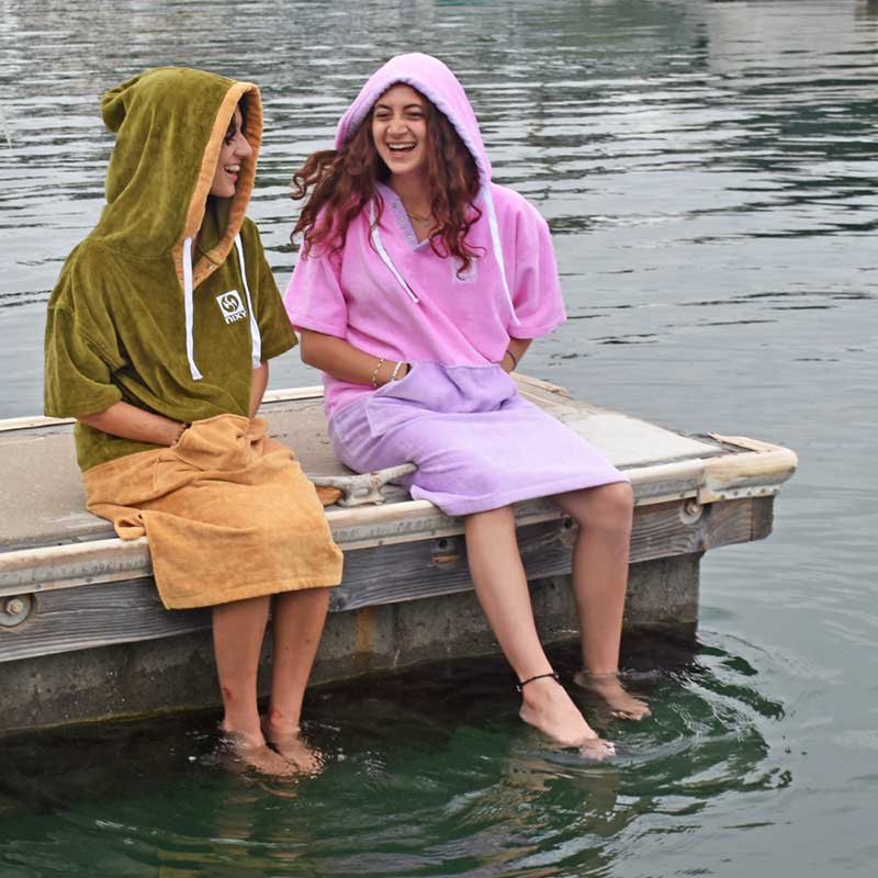 Lifestyle Towel Ponchos 800X800 8