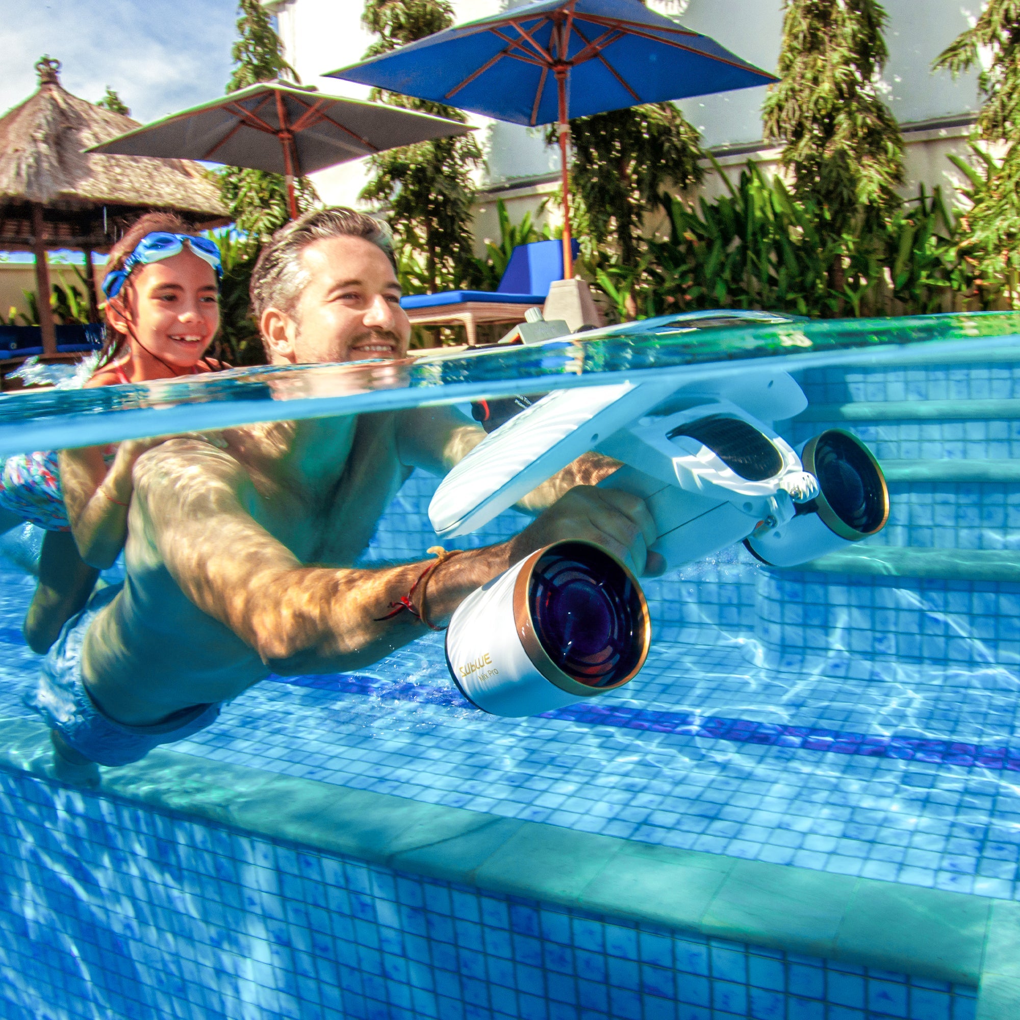 MixPro Dual-Motor Underwater Scooter 4.0mph