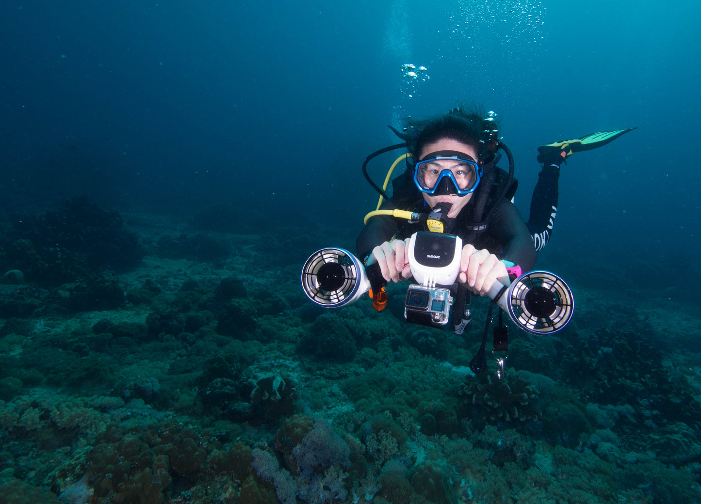 Mix Dual-Motor Underwater Scooter 3.4mph