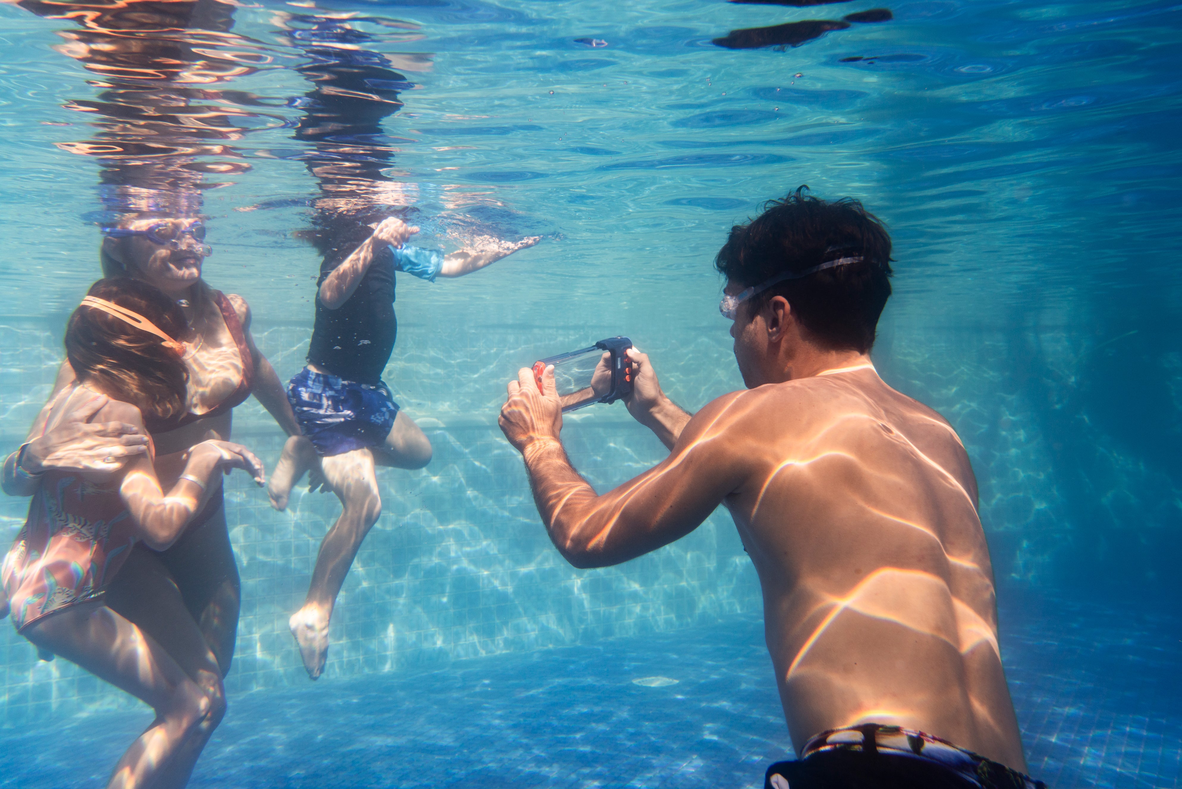 H1 Smart Waterproof Phone Case 15