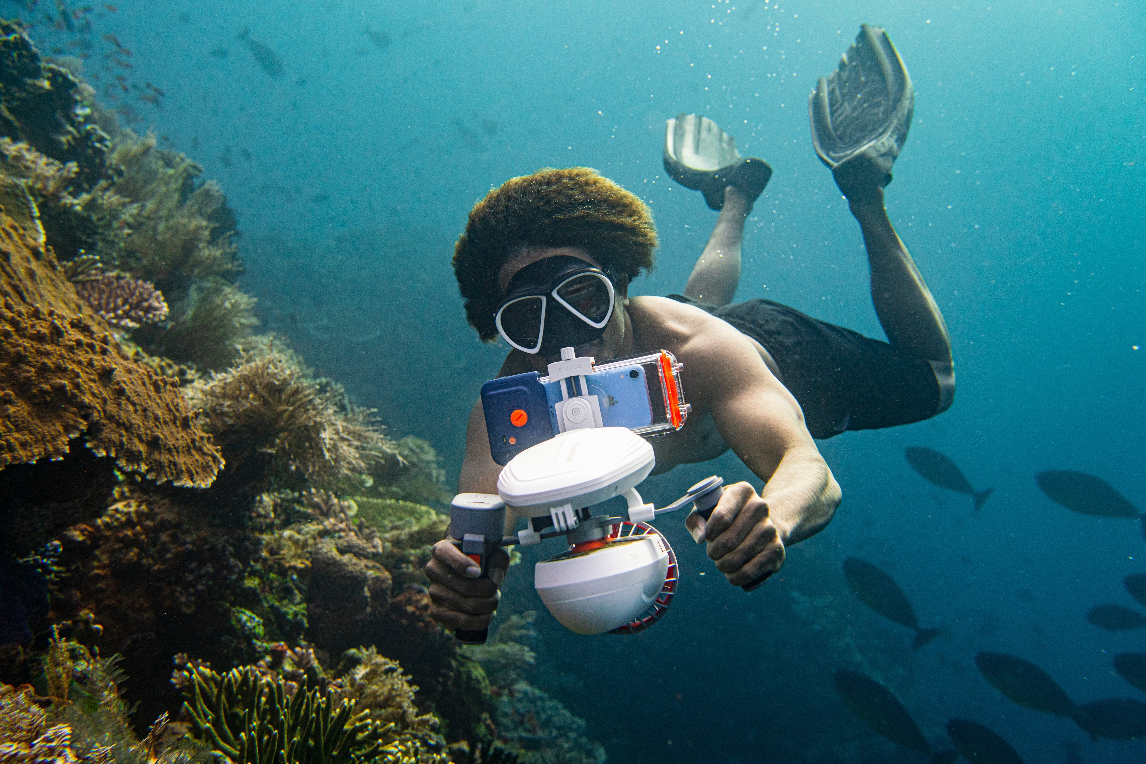 H1 Smart Waterproof Phone Case 3