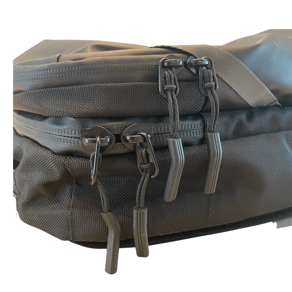 The Island Hopper Travel Backpack 28L 9