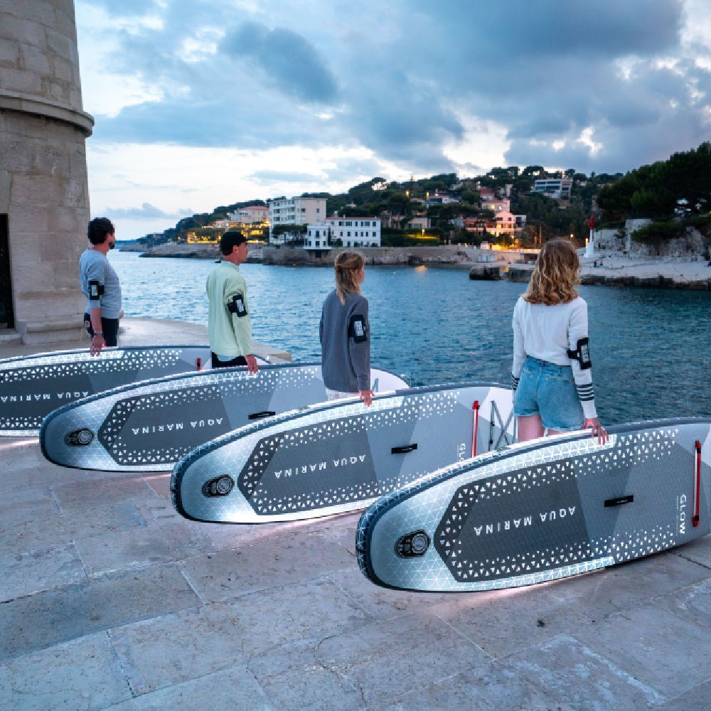 Aqua Marina Glow Bt 24Gl All Around Isup With Ambient Light System And Safety Leash 10Ft Sak48269 425406