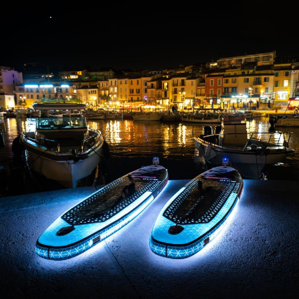Aqua Marina Glow Bt 24Gl All Around Isup With Ambient Light System And Safety Leash 10Ft Sak48269 938948